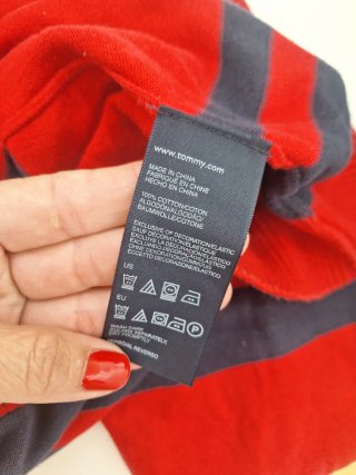Jersey Tommy Hilfiger Talla M Rayas Rojas y Azules