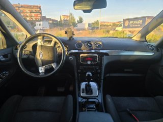 Ford S-MAX 2011
