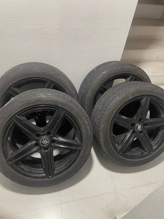 Llantas Negras 17' 225/45 (4 unidades)