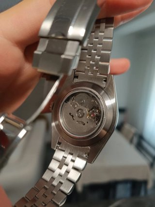 Reloj Seiko Automático Esfera Chocolate 39mm