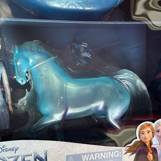 Set de regalos infantiles Frozen 2, Disney Store.