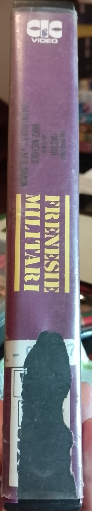 VHS "FRENESIE MILITARI" EX NOLO