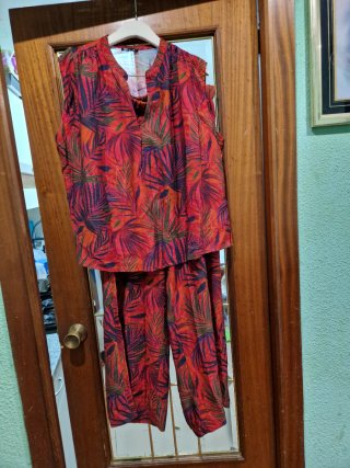 Vestiti diversi L-XL a 5 euro l'unità