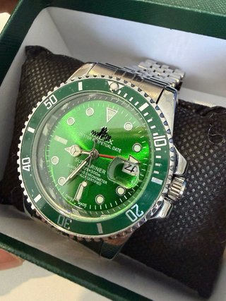 Reloj de lujo esfera verde