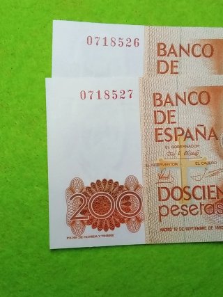 Pareja 2 Billetes 200 Pesetas España 1980 sin seri