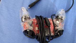 Mando transparente con luces LED
