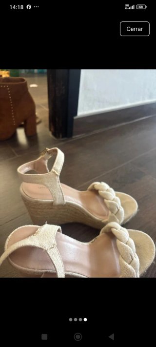 Sandalias cuña beige trenzadas