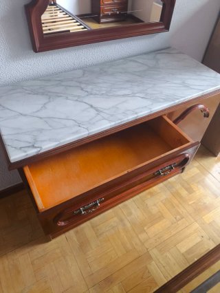 Muebles de habitación clásicos de madera