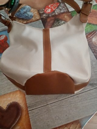 Borsa Shiseido bianca e cuoio