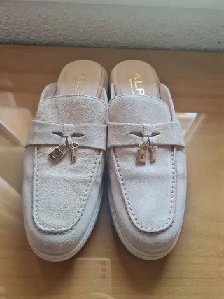 Mocasines ALPE Beige con candado