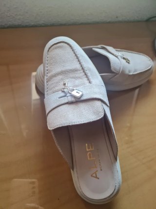 Mocasines ALPE Beige con candado