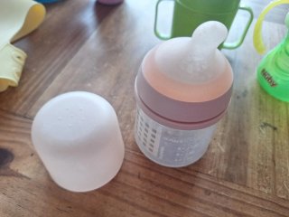 Lote Vaso Evolutivo y Babero Minikolor