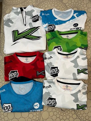 Pack 6 Camisetas Kombat Padel + 1 Sudadera