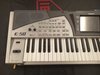 Teclado Profesional Roland E-50