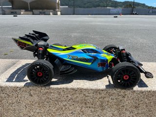 Arrma  Typhon Mega convertido a gt 3s