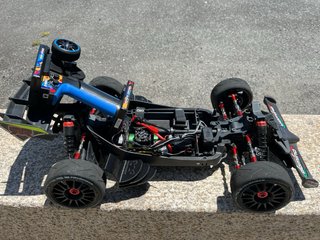 Arrma  Typhon Mega convertido a gt 3s
