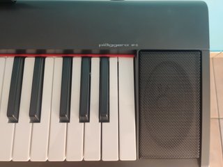Piano Yamaha NP-12 Piaggero