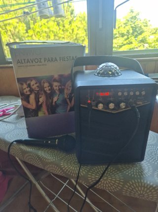 Altavoz Envivo con luces y micro
