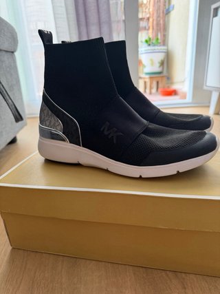 Zapatos Michael Kors Mujer Talla 40.
