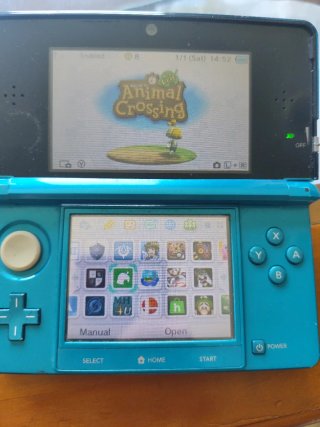 Nintendo 3DS blu elettrico con scheda SD da 32GB