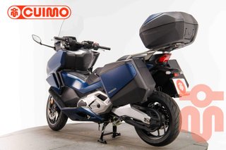 HONDA FORZA 750