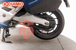 HONDA FORZA 750