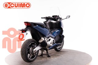 HONDA FORZA 750