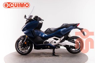 HONDA FORZA 750