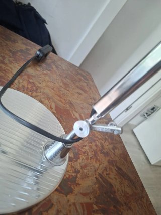 Lámpara de mesa Artemide Tolomeo