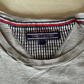 Maglia Tommy Hilfiger Grigia con Logo