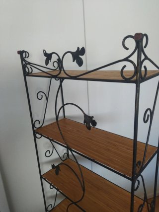 Estantería forja y bambú