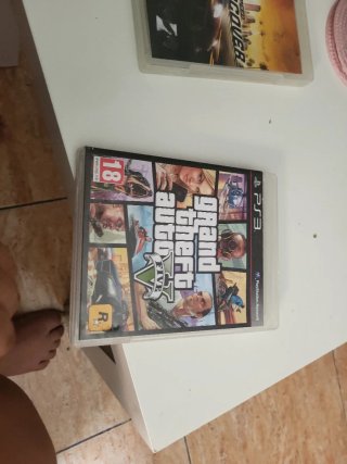 2 JUEGOS Grand Theft Auto IV Y V PS3 Platinum