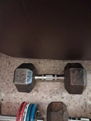 Mancuerna hexagonal de hierro,pesa 17KG