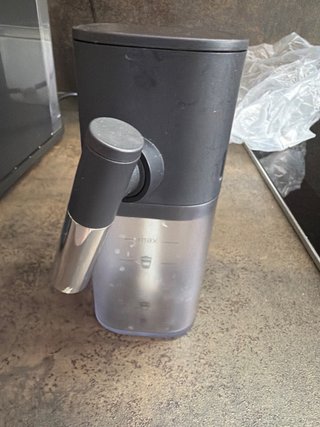 Cafetera Nespresso Lattissima One