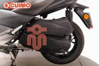 YAMAHA XMAX 300