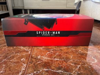 Figura Spiderman Far From Home Hot Toys