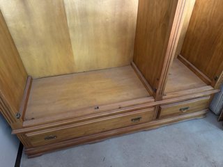 Armario de madera maciza. Restauración!