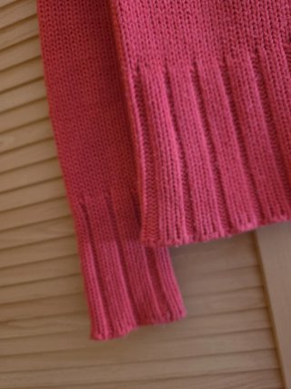 Jersey rojo cuello alto