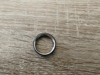 Oura Ring 4 - size 11 - Stealth