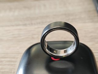 Oura Ring 4 - size 11 - Stealth