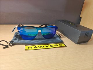 Gafas de sol Hawkers.  Protección ultravioleta 400