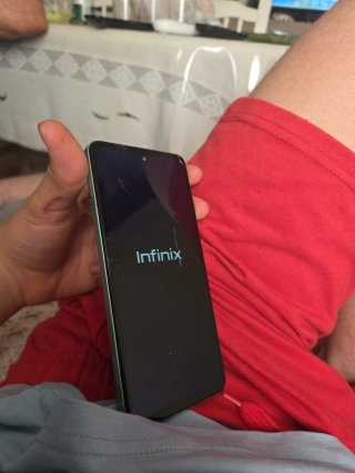 Infinix Smart 8 Negro