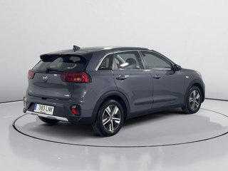 Kia Niro 1.6 GDi HEV Concept 104 kW (141 CV)
