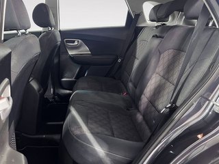 Kia Niro 1.6 GDi HEV Concept 104 kW (141 CV)