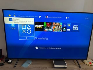 PS4 Slim Negra + 2 Mandos + Juegos