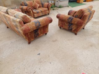 Sofá y sillón tela y piel