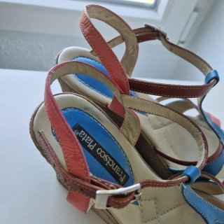 Sandalias cuña Francisco Plata azul y rosa
