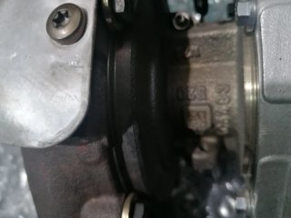 Turbo con colector de escape