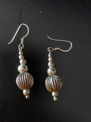 Pendientes de plata con cuentas