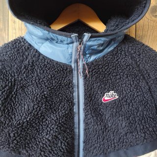 Giacca Nike Sportswear Heritage in pile blu